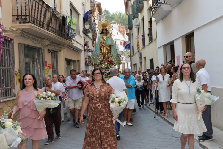 La imagen peregrina de la Mare de Déu visita Montanejos