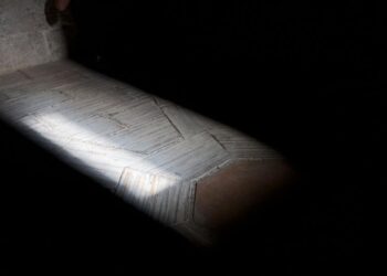 Alineación solar en El Micalet en la Sala gótica de la prisión en la festividad de la Asunción de la Virgen