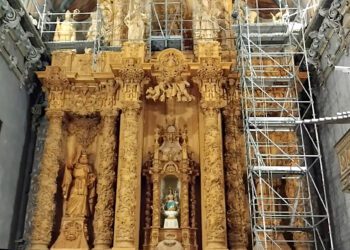 Los feligreses de Chelva reconstruyen el retablo de su parroquia destruido en 1936 