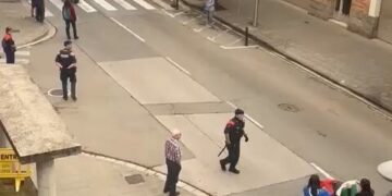 Segundo incidente y parada de la Vuelta Ciclista a España que divide de nuevo al des-gobierno