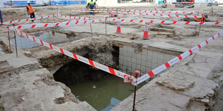 Excavaciones arqueológicas en la Calle Bello esquina con la Calle Vidal de Blanes 1 Excavaciones arqueológicas en la Calle Bello esquina con la Calle Vidal de Blanes
