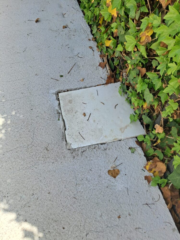 La estación de MetroValencia de Picanya, un peligro para los usuarios y para nada accesible