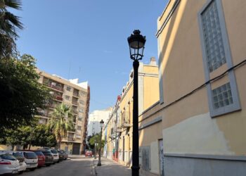 Finaliza la renovación del alumbrado en el Barrio de la Aguja de Valencia