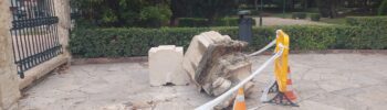 La Puerta de Viveros (BRL) un mes por los suelos destrozada: Así trata el patrimonio María José Catalá