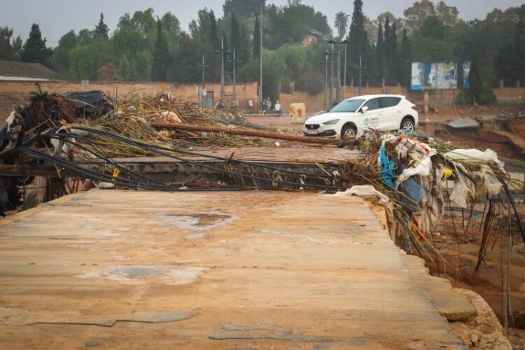 Torrent reabre el Puente que une Alaquàs y Torrent tras una inversión de 1,9 millones de euros