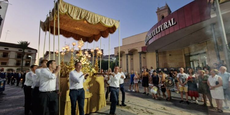 La bellísima procesión de Corpus de Almàssera, en pleno verano
