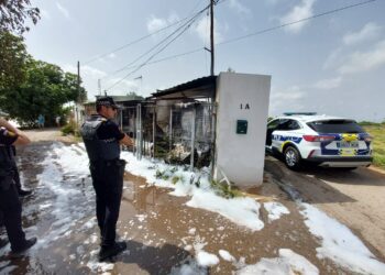 Un incendio en una alquería en Carpesa, Valencia dejo un herido grave con quemaduras