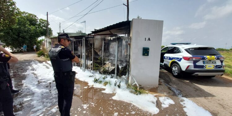 Un incendio en una alquería en Carpesa, Valencia dejo un herido grave con quemaduras
