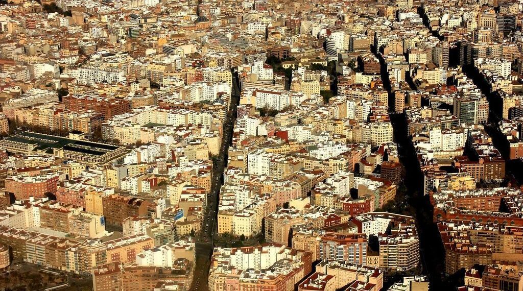 El éxodo silencioso: obligados a dejar Valencia por los altos precios de la vivienda