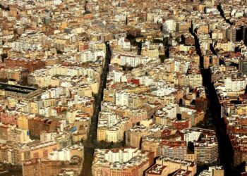 El éxodo silencioso: obligados a dejar Valencia por los altos precios de la vivienda