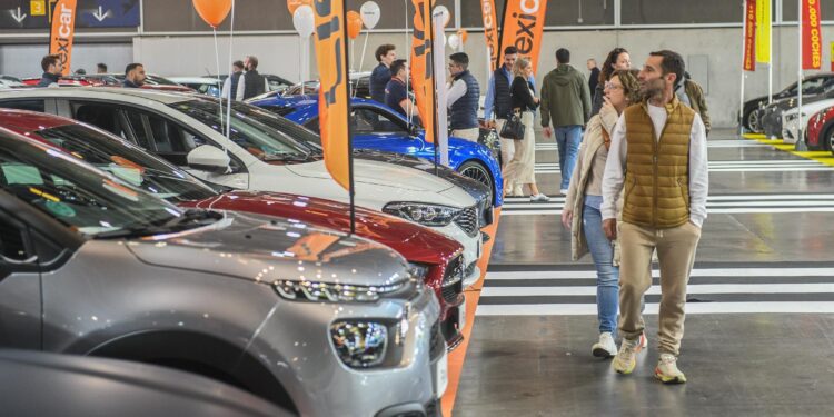 La matriculación de coches crece un 54% en la Comunitat Valenciana gracias a las ayudas por la DANA 1 La matriculación de coches crece un 54% en la Comunitat Valenciana gracias a las ayudas por la DANA