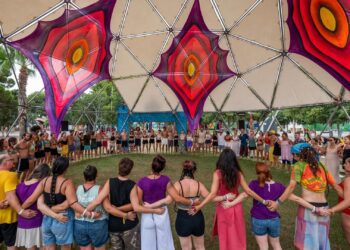 El Rototom Sunsplash celebra su ecuador con público de 94 países y una jornada que une reggae, activismo y cultura