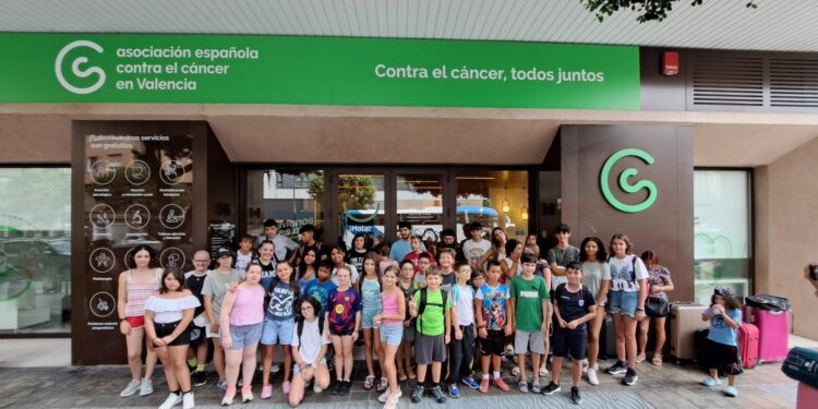 La AECC celebra su 30º campamento de verano para niños y adolescentes oncológicos en Olocau