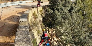 La Diputació de Valéncia reabre al tráfico la carretera CV-391 Requena-El Remedio afectada por la riuà