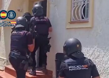 Detenidos en Benidorm dos fugitivos buscados en Francia por homicidio, tráfico de drogas y blanqueo