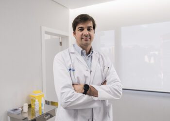 Aumentan durante el verano las urgencias de fracturas en extremidades, esguinces articulares, traumatismos y dolores de columna