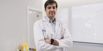 Aumentan durante el verano las urgencias de fracturas en extremidades, esguinces articulares, traumatismos y dolores de columna