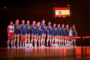 Voleibol femenino: La campeona de Europa amarga el estreno de España en el Campeonato del Mundo 2 esptur01