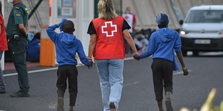 Reparto de menores migrantes en España: comienza el plan estatal con 571 traslados previstos a la Comunitat Valenciana 1 Reparto de menores migrantes en España: comienza el plan estatal con 571 traslados previstos a la Comunitat Valenciana