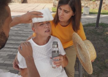 Las altas temperaturas de agosto dejan 204 fallecidos en la Comunitat Valenciana, un 20% más que en 2024 1 Especialistas de los hospitales Vithas alertan de las altas temperaturas, especialmente en la población infantil