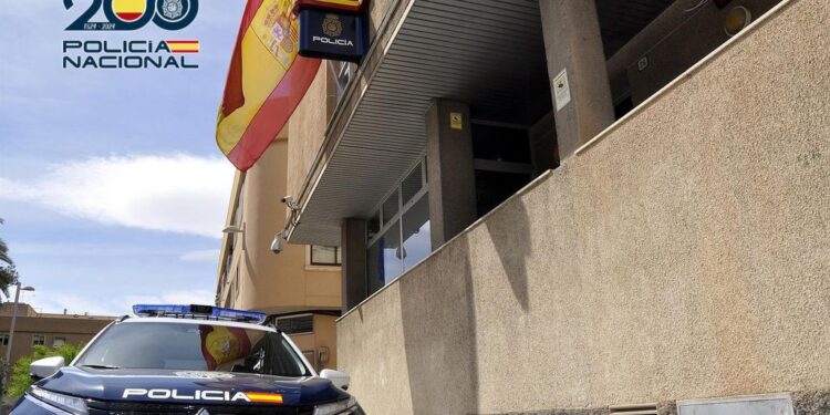 Detenido en Elda por estafar más de 11.000 euros a una mujer con discapacidad psíquica 1 Detenido en Elda por estafar más de 11.000 euros a una mujer con discapacidad psíquica