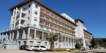 Sanidad culmina el traslado de pacientes del Doctor Moliner al nuevo hospital Mislata-Quart