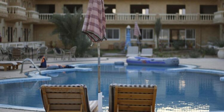 Verano negro en la Comunidad Valenciana: muere ahogado un hombre de 76 años en una piscina de Alicante 1 Verano negro en la Comunidad Valenciana: muere ahogado un hombre de 76 años en una piscina de Alicante