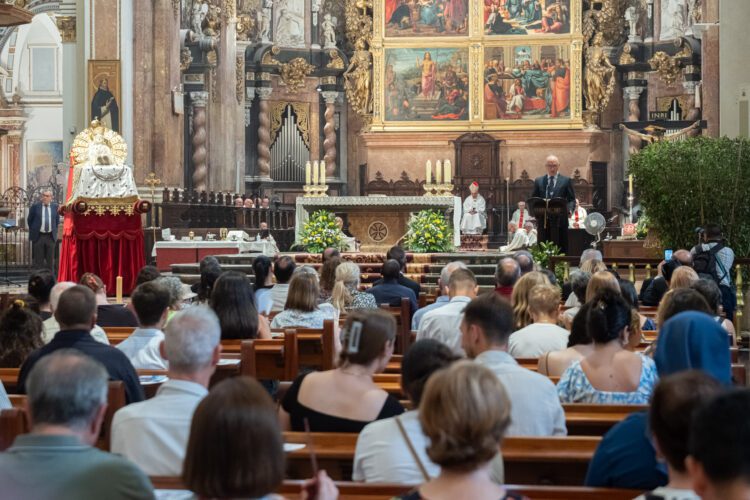 La Catedral Metropolitana de Valéncia celebra la Solemnidad de la Asunción de la Virgen María