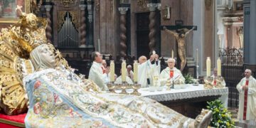 La Catedral Metropolitana de Valéncia celebra la Solemnidad de la Asunción de la Virgen María