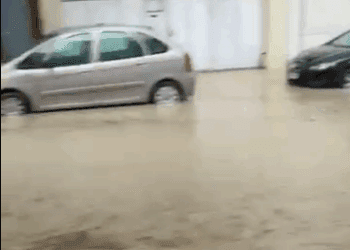 Fuerte granizada en Ontinyent y 60 litros ya llevan acumulados en Agres