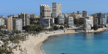Cierre de la Playa de l'Albufereta en Alicante