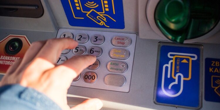 Valencia impulsa la salud financiera de las familias con la segunda fase del Proyecto FARO