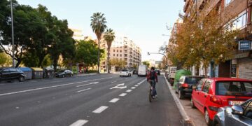El Ayuntamiento de Valencia inicia las obras del carril bici de San Vicente Martir