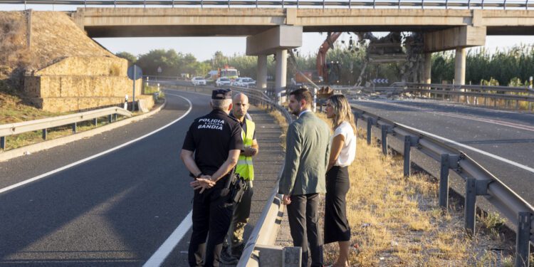 Un accidente la pasada madrugada corta la N-332 en Gandía 1 Un accidente la pasada madrugada corta la N-332 en Gandía