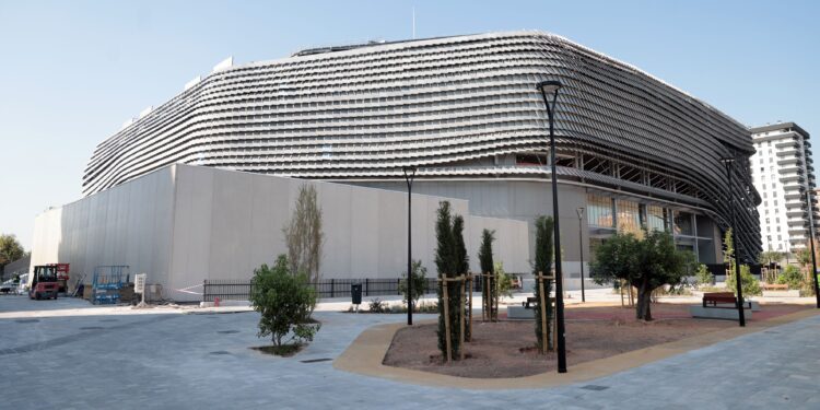 El Ayuntamiento dedicará el jardín del Roig Arena a la afición del Valencia Basket