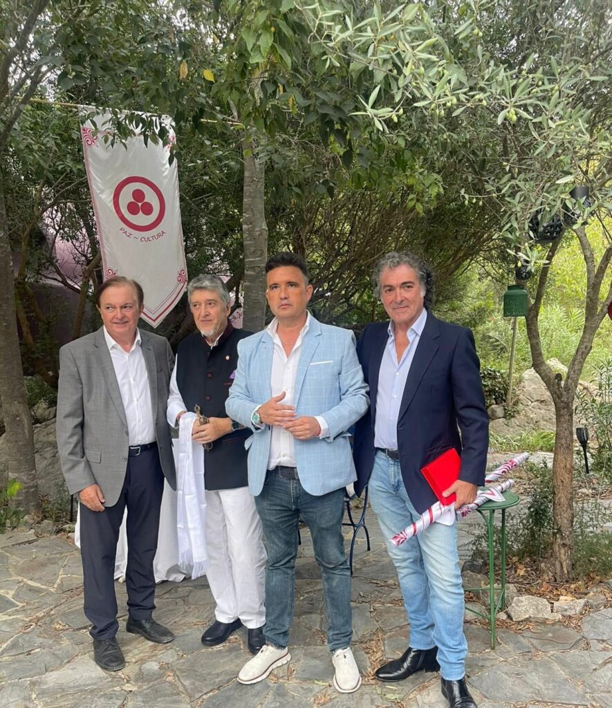 Antonio Camaró, artista internacional, y el Doctor en Educación Pedro Adalid, galardonados con el prestigioso Premio Internacional Nicolás Roerich 4 08b7538c 9938 404c 81d2 d0076bf4b0ea