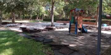 Obras de renovación de los juegos infantiles en el jardín de Polifilo