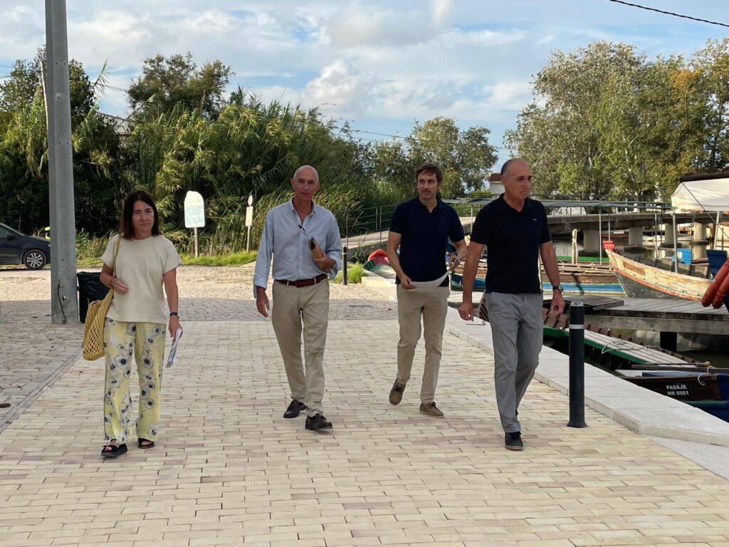 El Ayuntamiento finaliza las obras en el embarcadero de El Palmar 3 0908 Embarcador El Palmar 2