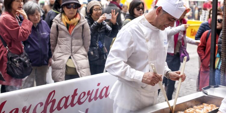 Valencia adelanta los plazos para pedir los permisos de actividades y de ocupación del dominio público para las Fallas de 2026 1 Valencia adelanta los plazos para pedir los permisos de actividades y de ocupación del dominio público para las Fallas de 2026