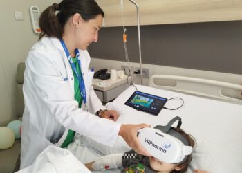 Vithas incorpora gafas de realidad virtual para disminuir el miedo en el paciente pediátrico