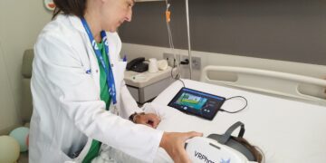 Vithas incorpora gafas de realidad virtual para disminuir el miedo en el paciente pediátrico