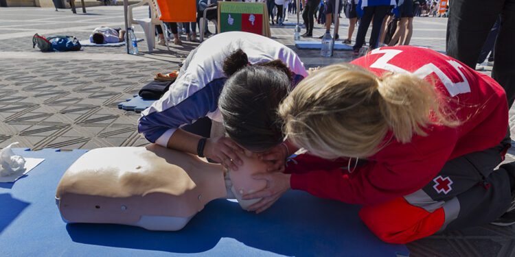 Cruz Roja promueve la formación en primeros auxilios como prevención ante situaciones de emergencia derivadas del cambio climático 1 Cruz Roja promueve la formación en primeros auxilios como prevención ante situaciones de emergencia derivadas del cambio climático