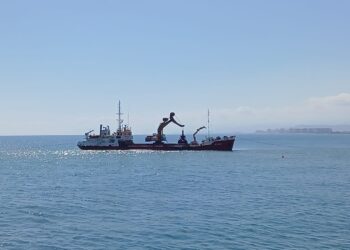 La Generalitat inicia el dragado del puerto de Cullera para retirar los sedimentos de las riadas 1 La Generalitat inicia el dragado del puerto de Cullera para retirar los sedimentos de las riadas