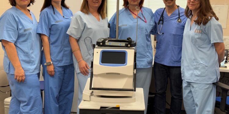 El Hospital Doctor Peset demuestra la eficacia y seguridad de la hemodiálisis nocturna domiciliaria con los dos primeros casos en España 1 El Hospital Doctor Peset demuestra la eficacia y seguridad de la hemodiálisis nocturna domiciliaria con los dos primeros casos en España