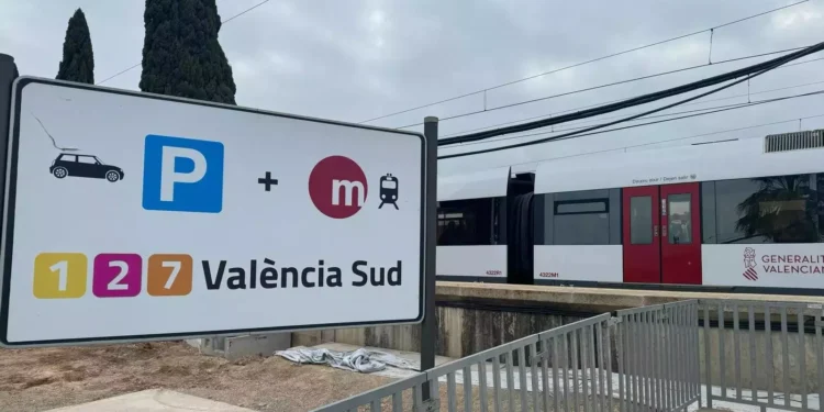 Tercera avería en una semana en la estación de Valencia Sur provoca retrasos en las líneas L1, L2 y L7 1 Tercera avería en una semana en la estación de Valencia Sur provoca retrasos en las líneas L1, L2 y L7