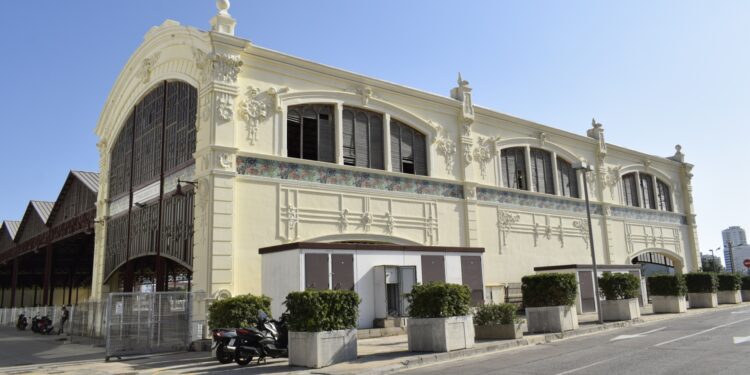 El abandono persistente de los Tinglados 4 y 5: otro capítulo amargo del gobierno de María José Catalá