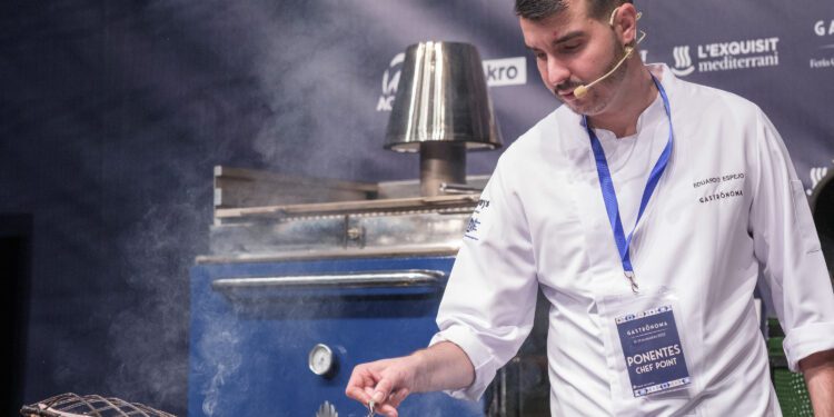 Gastrónoma celebra su 10º aniversario con un homenaje al arroz, la brasa y el esmorzar