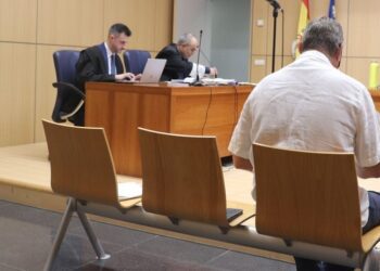 Un romance fallido reaviva la polémica por los visados en el consulado dominicano de Valencia