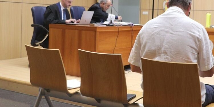 Un romance fallido reaviva la polémica por los visados en el consulado dominicano de Valencia 1 Un romance fallido reaviva la polémica por los visados en el consulado dominicano de Valencia