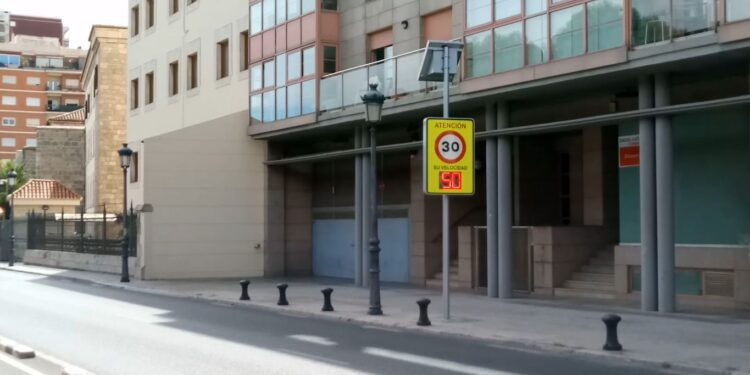 El exceso de velocidad en los entornos monumentales de Valencia: un riesgo ignorado 1 El exceso de velocidad en los entornos monumentales de Valencia: un riesgo ignorado